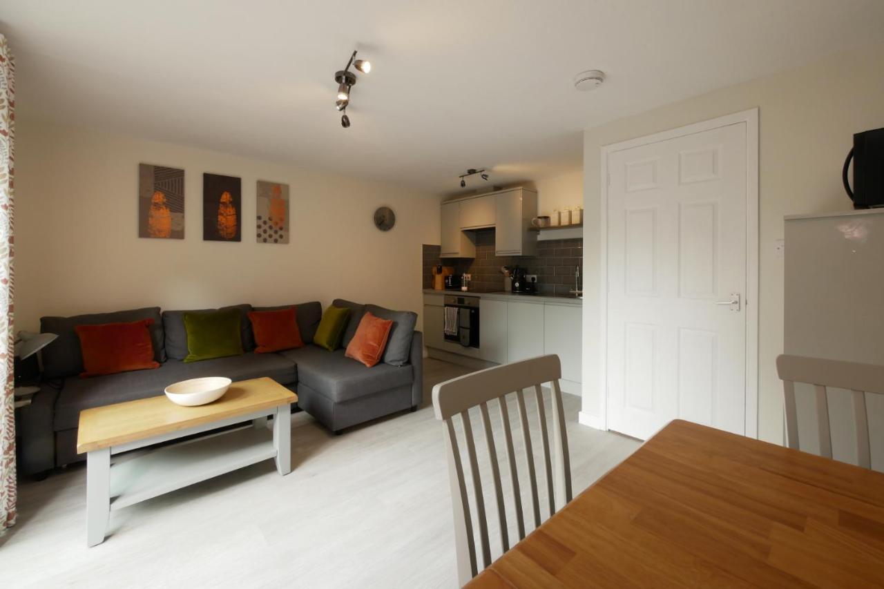 Crewe Short Lets 8 Victoria Court, Crewe Apartment Exterior photo